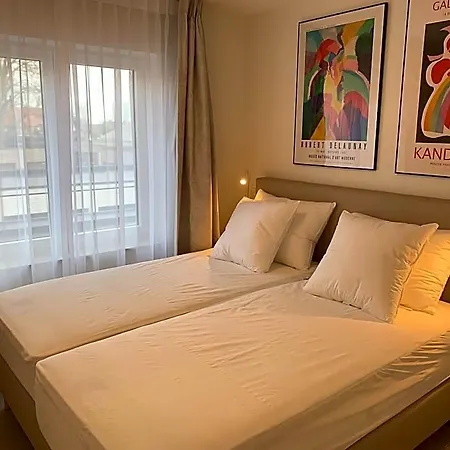 Modern In With Terrace Hotel