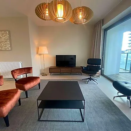 Modern In With Terrace Hotel